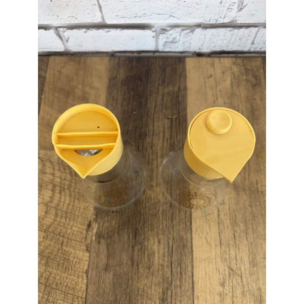 2 Pyrex Atomic Sunburst Dressing Dispenser Condiment Syrup Glass Plastic Lids